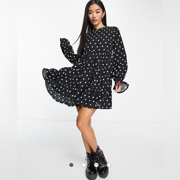 ASOS Design Babydoll Polka Dot Crepe Whimsigoth Tier Smock Romper Size 6 NWOT - Picture 1 of 8